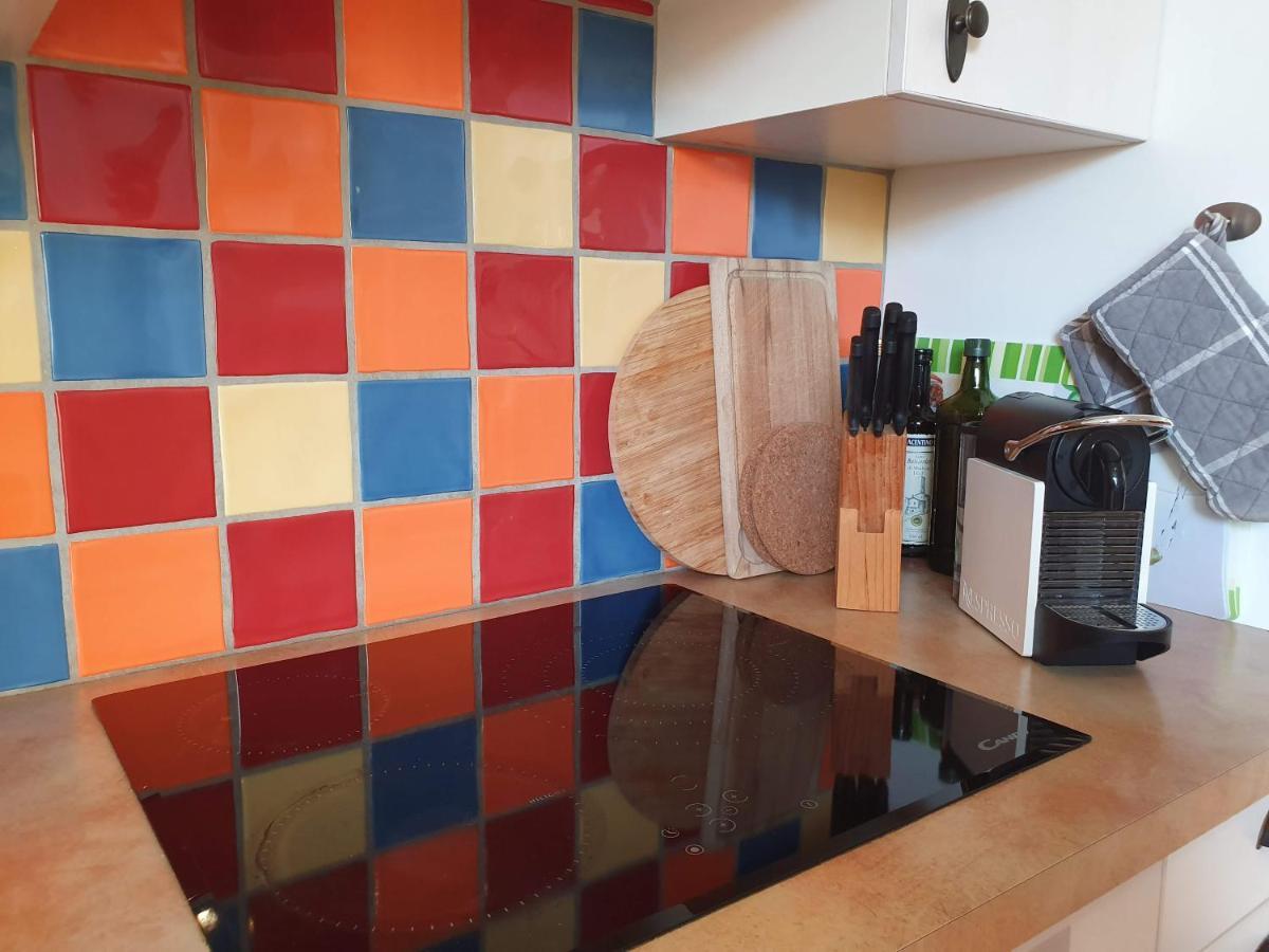 Les Chemins De La Cite Chambre Ou Appartement قرقشونه المظهر الخارجي الصورة