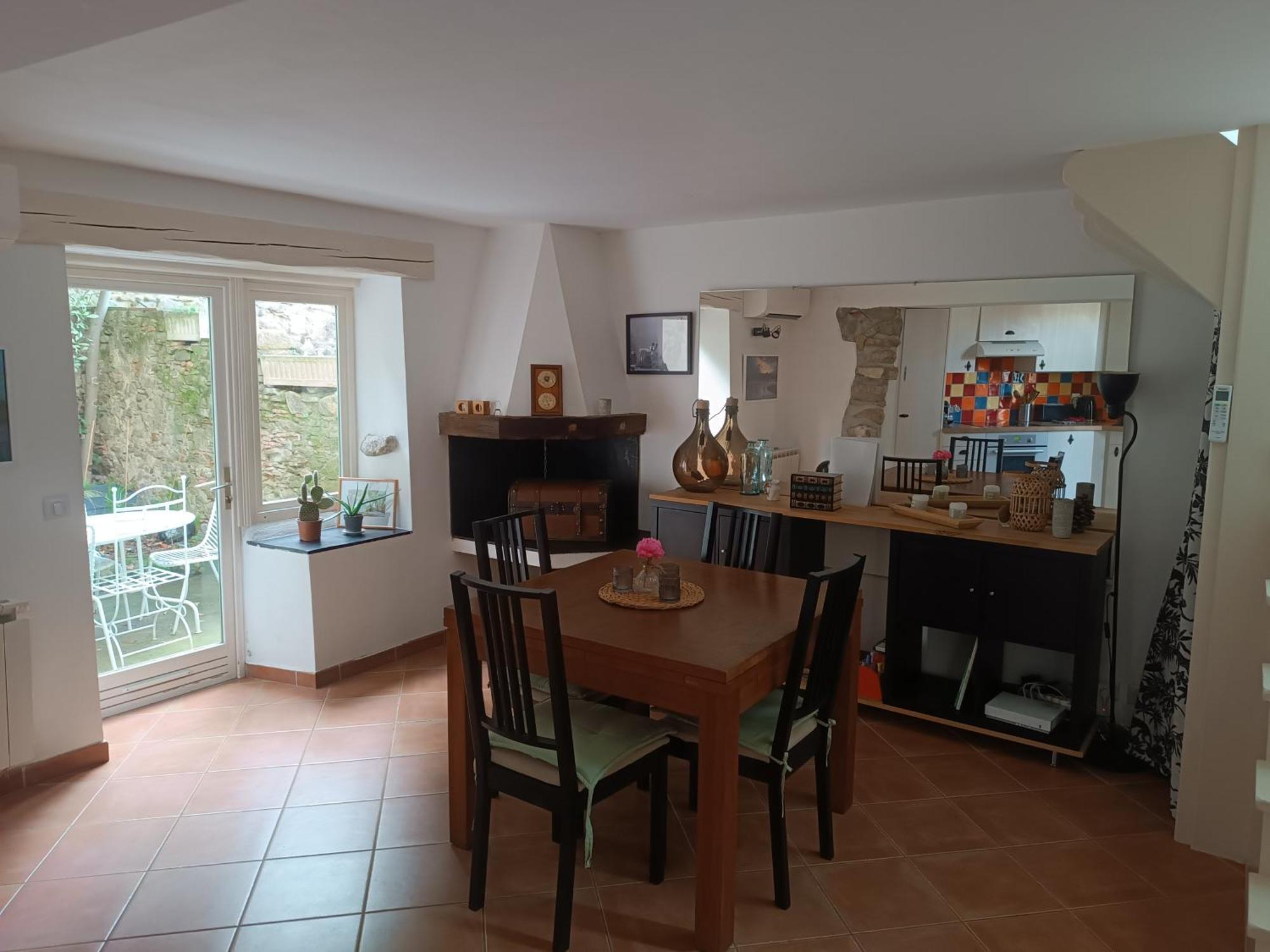 Les Chemins De La Cite Chambre Ou Appartement قرقشونه المظهر الخارجي الصورة