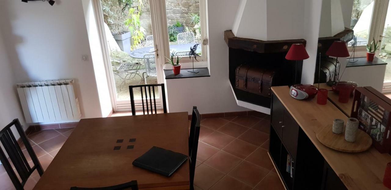 Les Chemins De La Cite Chambre Ou Appartement قرقشونه المظهر الخارجي الصورة